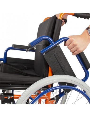 Fauteuil roulant pour enfant